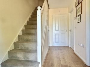Entrance Hallway- click for photo gallery